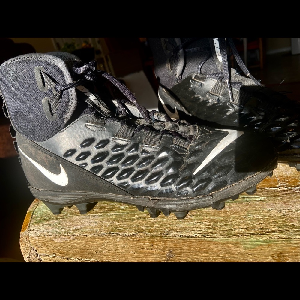 SZ 8.5 NIKE SAVAGE FORCE VARSITY 2 FOOTBALL CLEETS - Picture 5 of 14